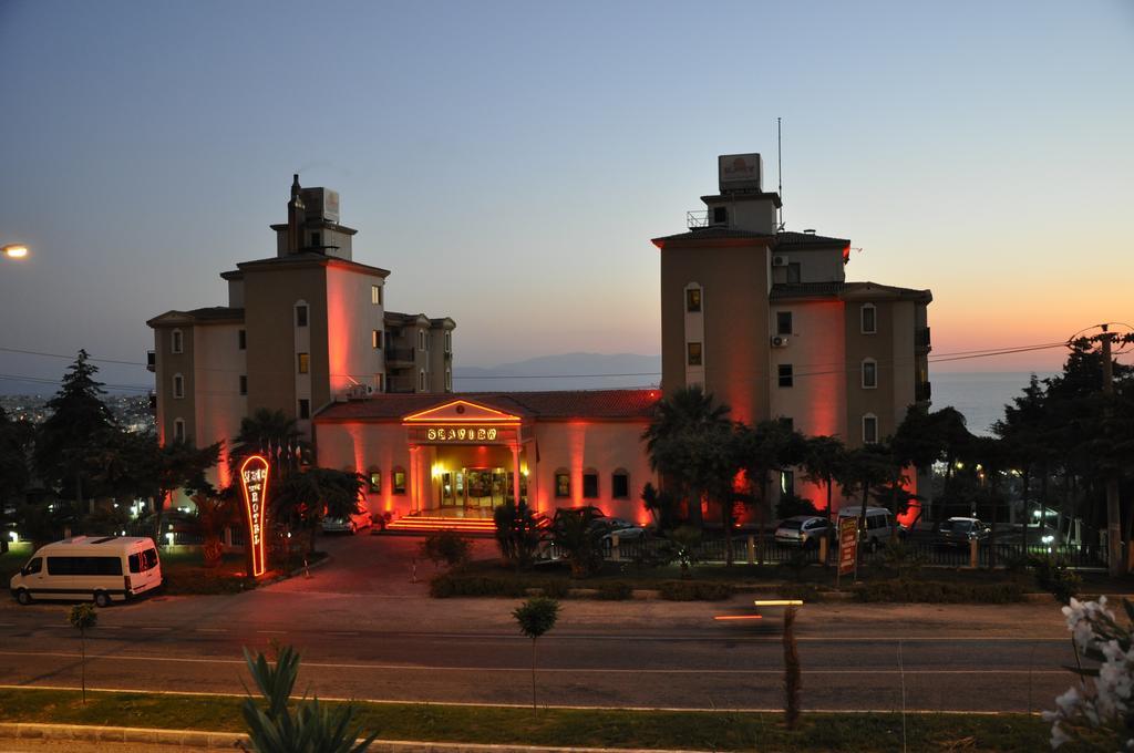 Seaview Suite Hotel 쿠사다시 외부 사진