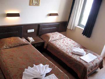 Seaview Suite Hotel 쿠사다시 객실 사진